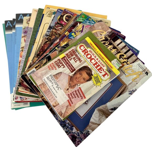 Lot of Cross Stitch & Needlework Magazines, Books, Crochet, Patterns, DMC Cards - Picture 1 of 6